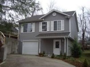 903 Vine St, Collinsville, IL 62234