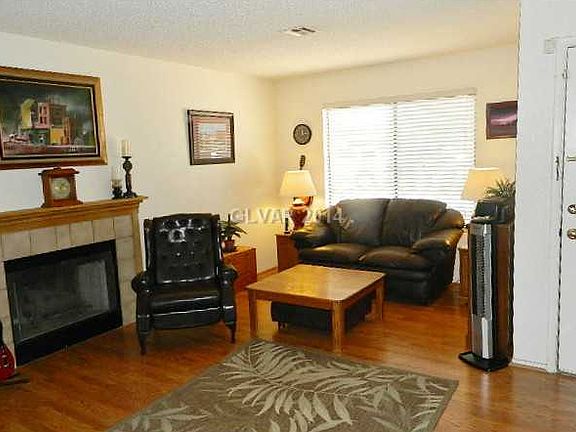 2nd image of 330 Clover Glen Ct