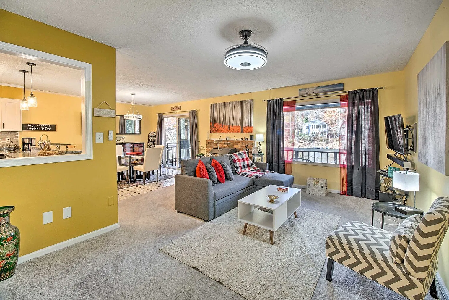 2 bed, 2.0 bath, 2034 sqft, $4,435 — Photo 1