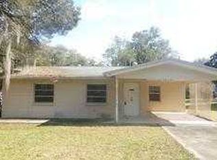 5912 12th St, Zephyrhills, FL 33542