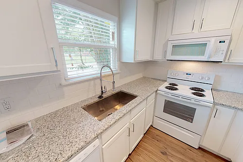 Treemont Apartments Photo 1