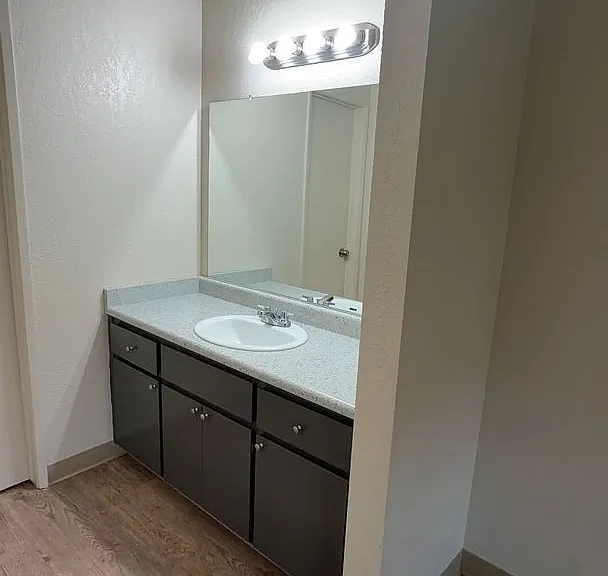 2348 W Pinedale Ave #2 — Photo 7