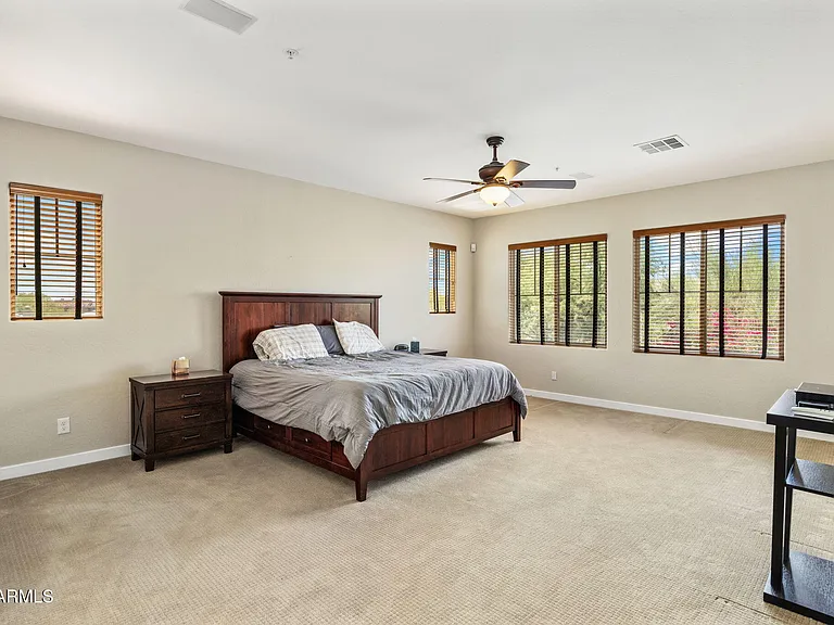 9572 E Mountain Spring Rd — Photo 29