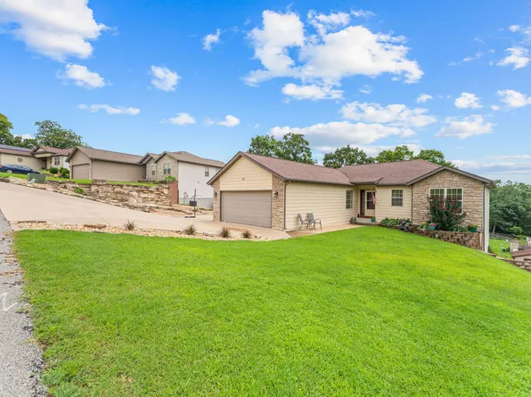 32 Homewood Lane, Kimberling City, MO 65686