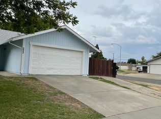 225 Jubilee Way, Rio Linda, CA 95673