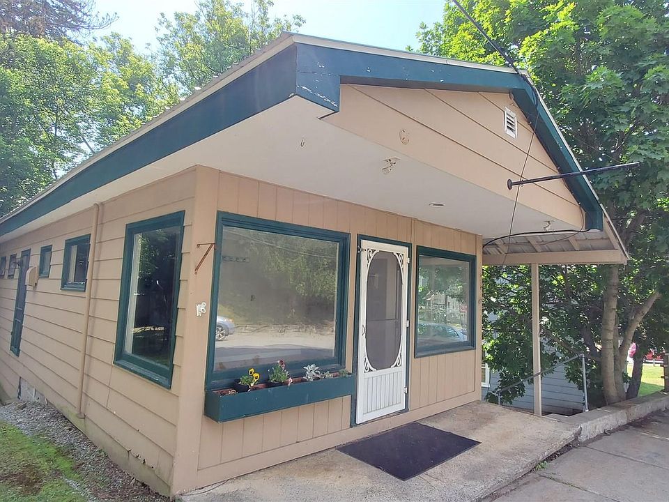 1st image of 238 Main St