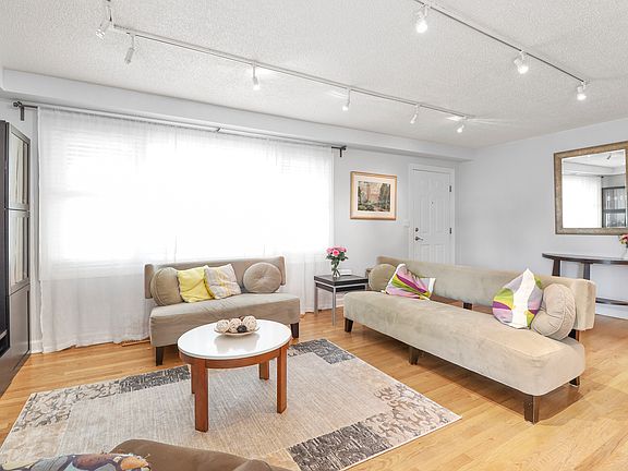 5th image of 621 Longfellow Ave