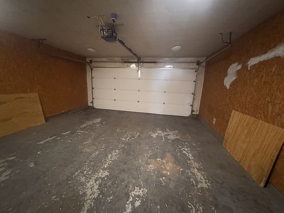 3rd image of 4425 Mesa Cir