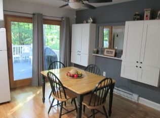 2126 Village Rd, Effort, PA 18330