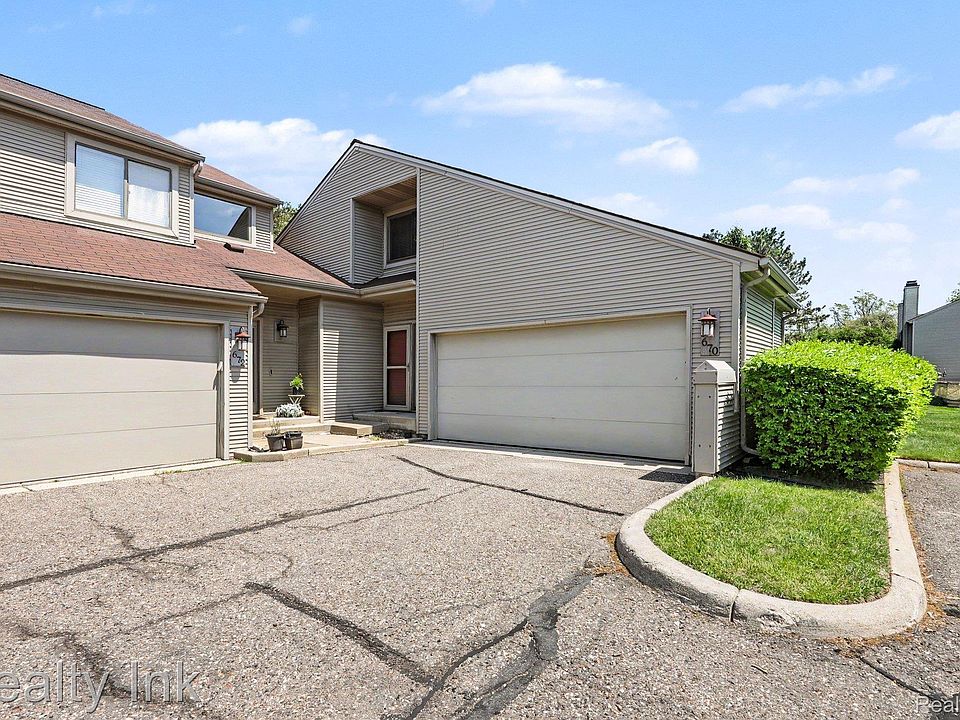 1st image of 670 Camden Ct