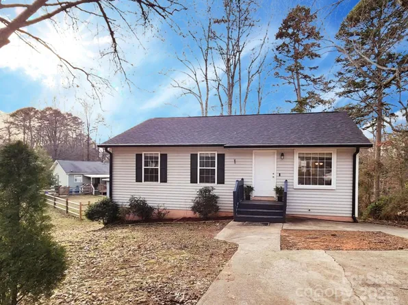 1545 Player Ct, Gastonia, NC 28054