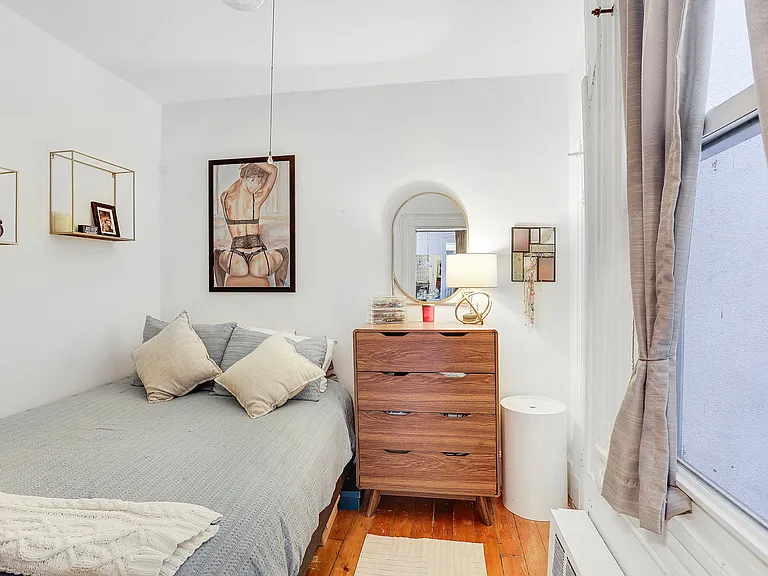 184 Franklin St #7 — Photo 10