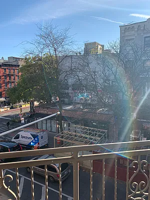 Rented by Chartwell Manhattan Realty | media 14