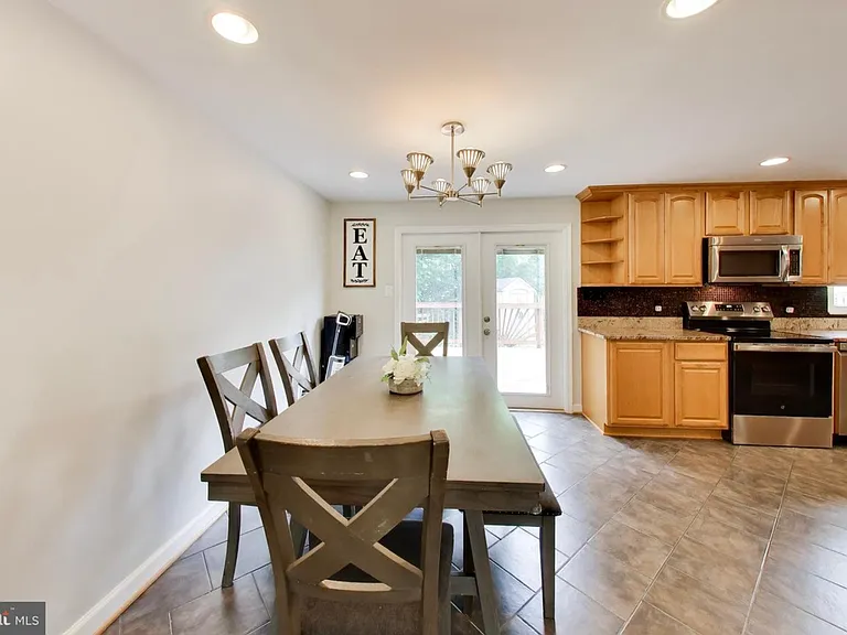 5932 Peregrine Dr — Photo 7