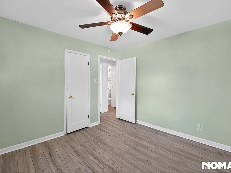 2520 S Knox Ct — Photo 14