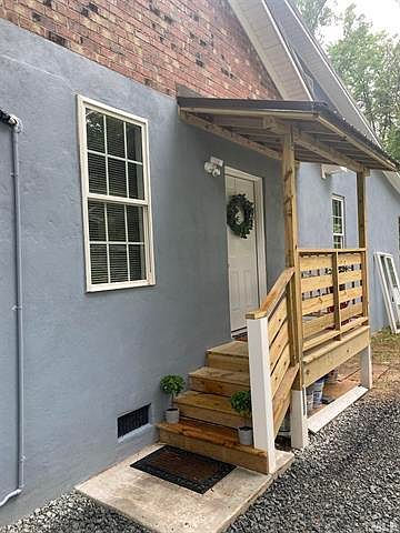1st image of 2331 Charlotte St #1