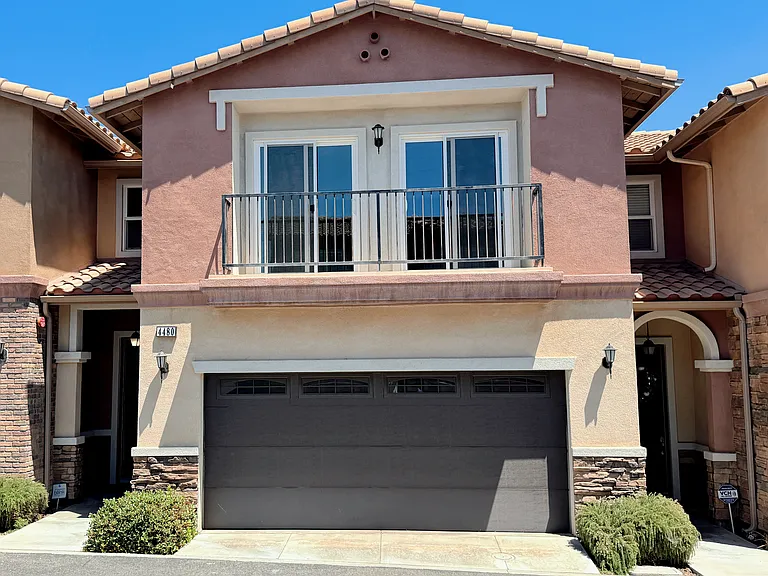 4408 Lilac Cir — Photo 1