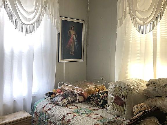 4th image of 7219 Burchell Ave
