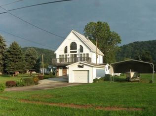 117 3rd St, Powhatan Point, OH 43942