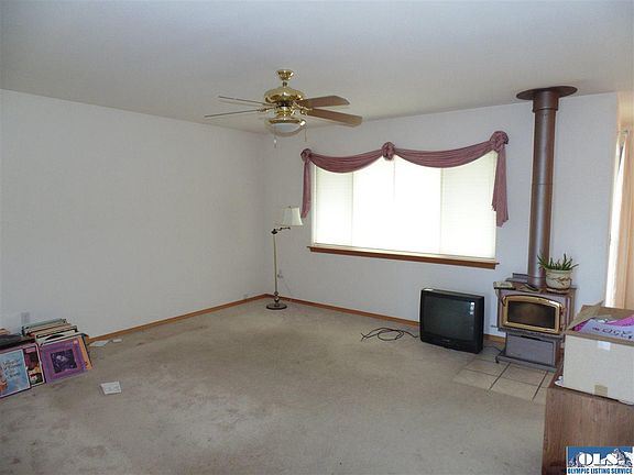 5th image of 645 Summer Breeze Ln