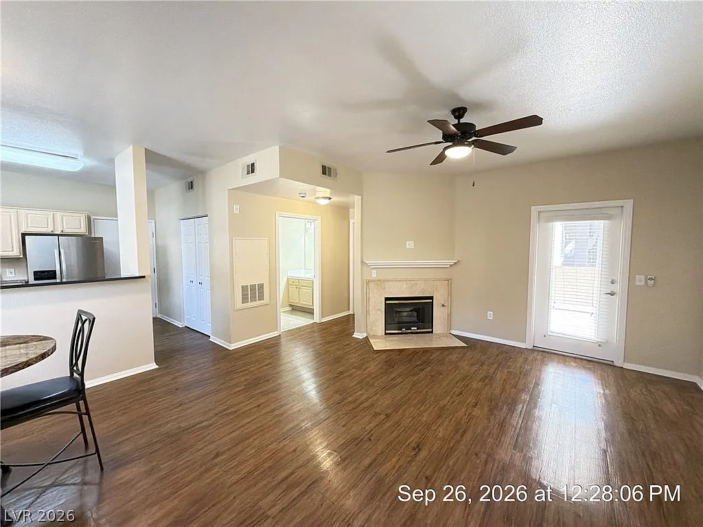 1 bed, 744 sqft, $1,500 — Photo 3