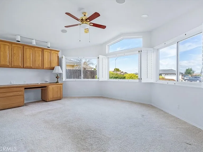 932 Skylark Ct — Photo 4
