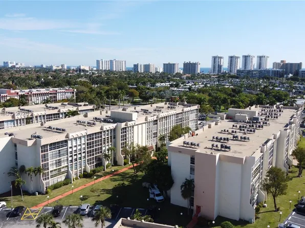851 Three Islands Blvd APT 411, Hallandale, FL 33009