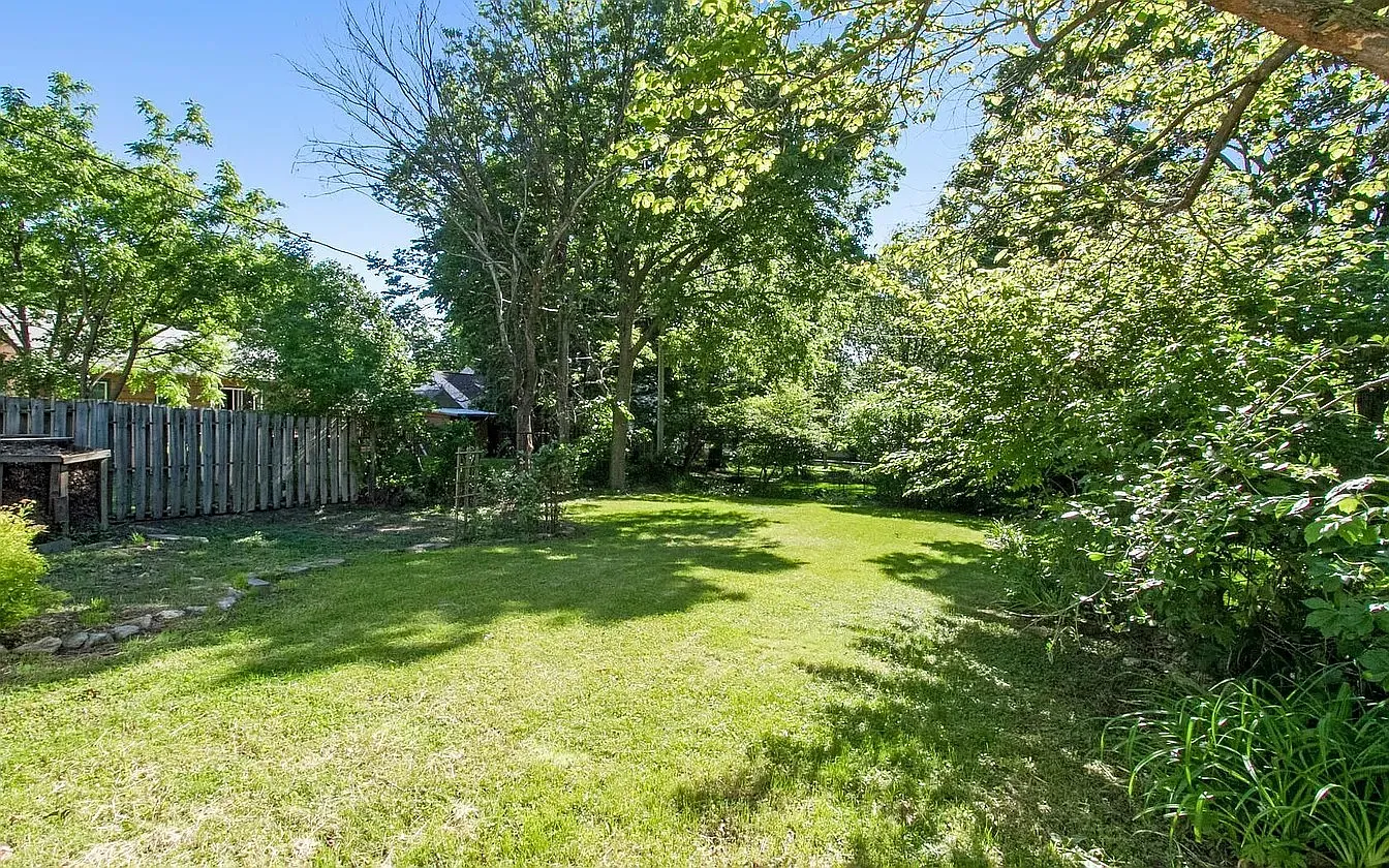 4 bed, 1442 sqft, $600 — Photo 2