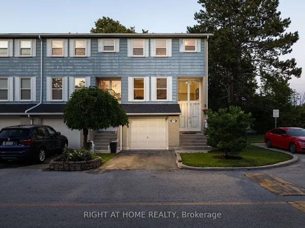 1994 John St, Markham, ON L3T 1Z1