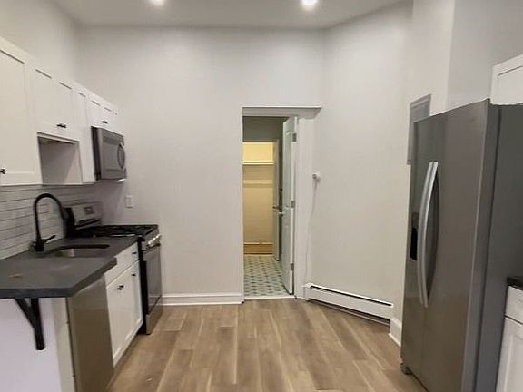 3rd image of 96-100 Chestnut St #96-1F