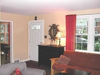 2nd image of 246 Plymouth Rd