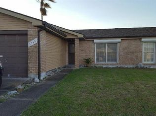 3745 Chadwood Dr, Harvey, LA 70058