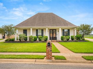 335 Links Dr, Alexandria, LA 71303