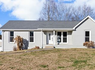 4027 Apple Rd, Clarksville, TN 37043