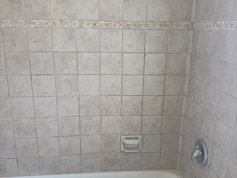 2310 N Niagara St — Photo 10