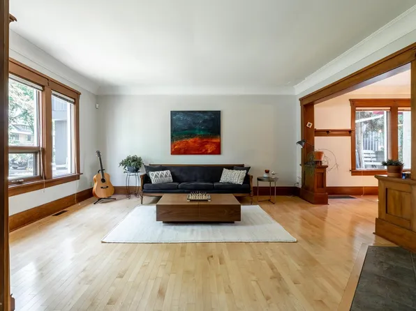 10024 147th St NW, Edmonton, AB T5N 3B7
