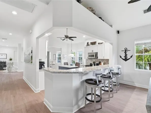 7842 Hawthorne DR #1703, NAPLES, FL 34113