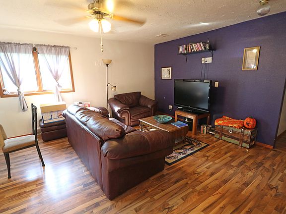 2nd image of 1135 N Broadway St