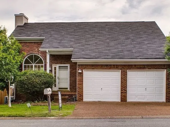 5268 Village Way, Nashville, TN 37211