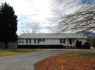 733 Plumblee Rd, Landrum, SC 29356