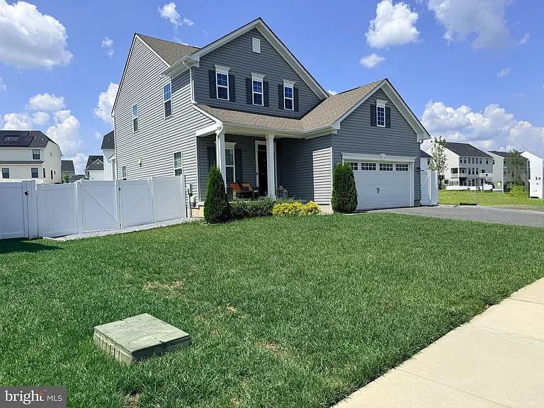 99 Weston Dr — Photo 44