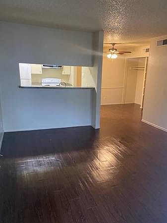 1st image of 8151 Crosscreek #B2