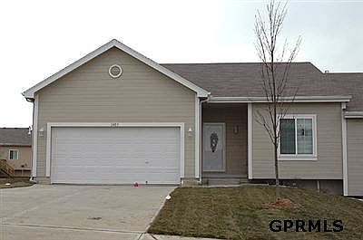 1st image of 1005 E Edward
