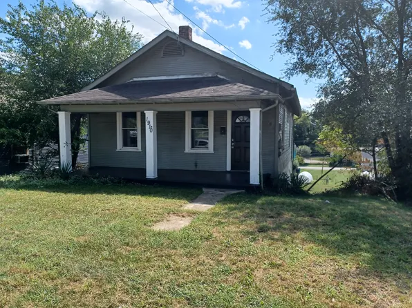 1910 Moorman Ave NW, Roanoke, VA 24017