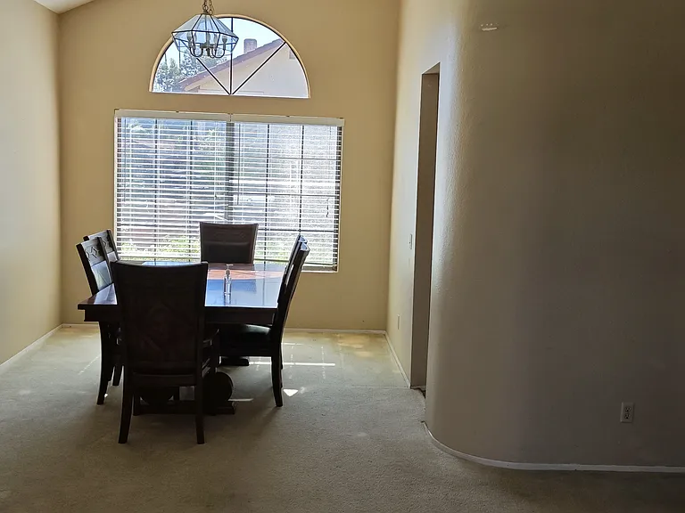 1329 Dos Hermanos Gln — Photo 13