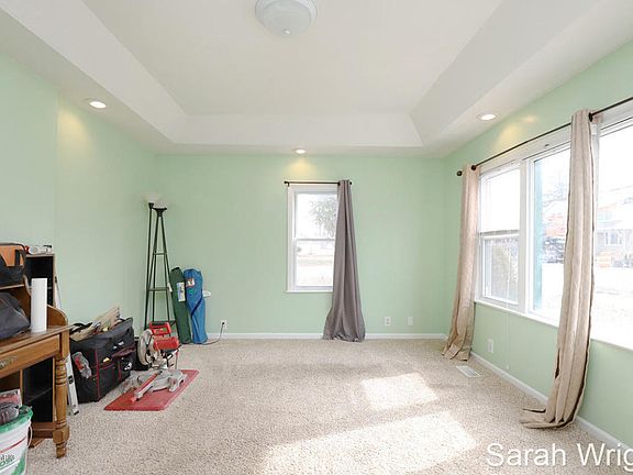 4th image of 211 W Muskegon St