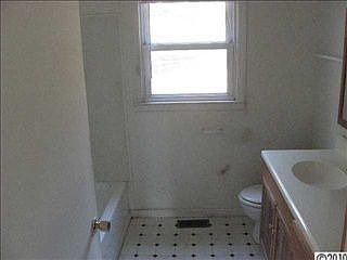5th image of 905 Holder Dr