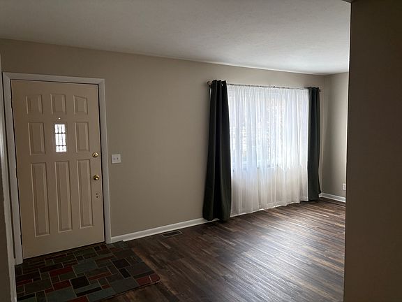 2nd image of 8352 Galloway Dr