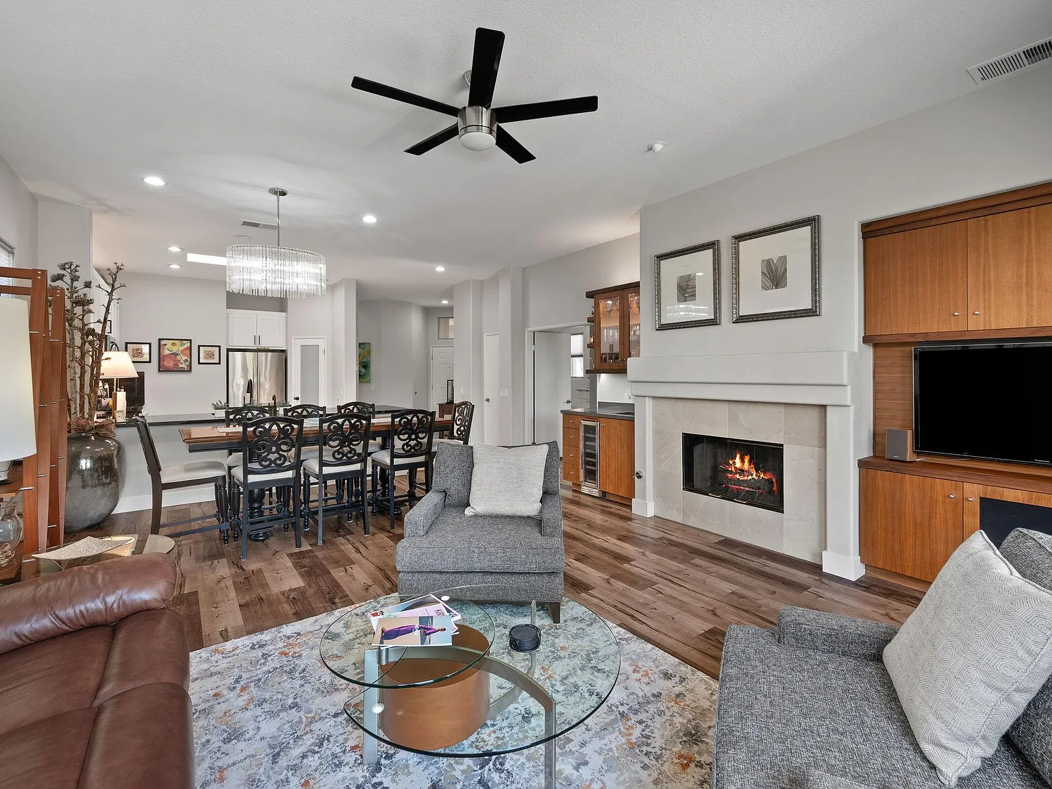 3 bed, 1724 sqft, $3,500 — Photo 2