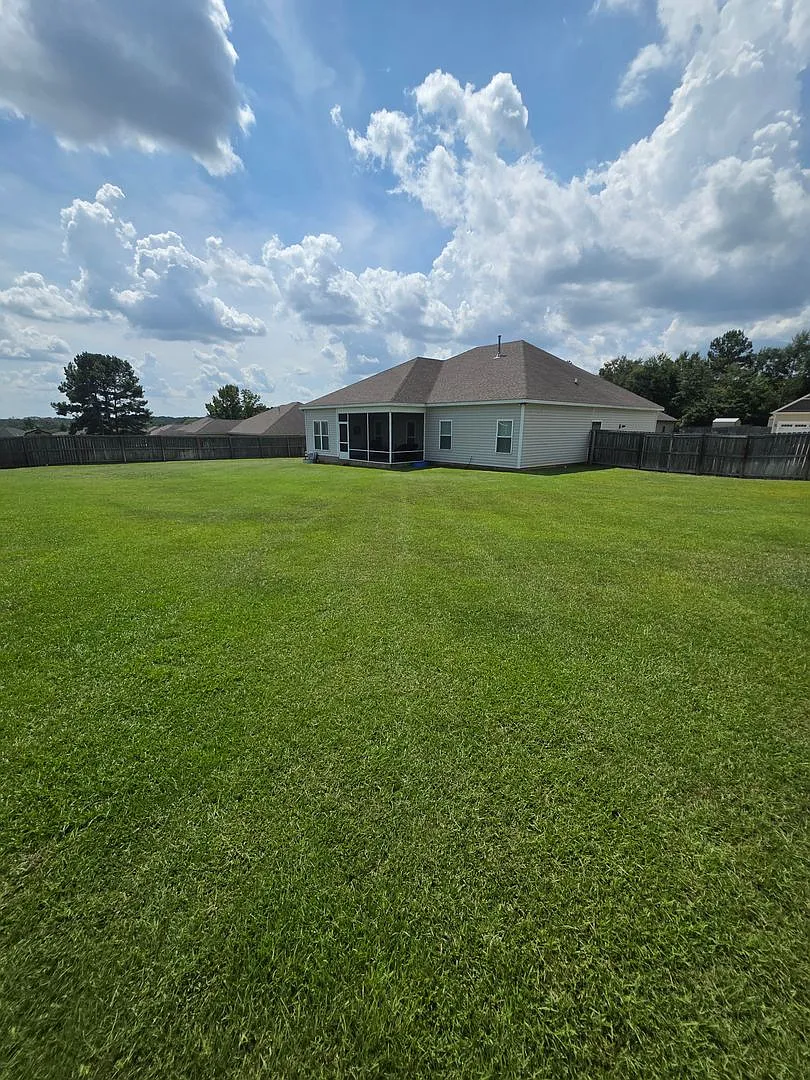 Updated listing photos will be available soon! — Photo 3